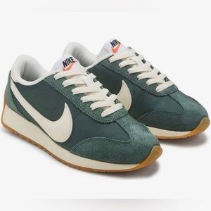 Nike Pacific retro style sneakers